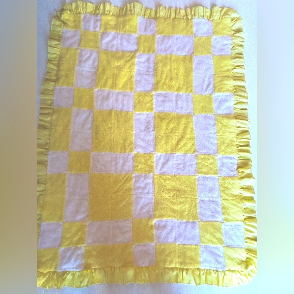 Vintage Yellow White Checkered Quilted Blanket